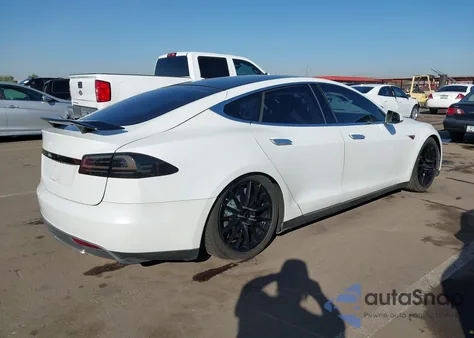 2012 Tesla Model S Signature z USA, uszkodzony, nr VIN 5YJSA1DN6CFS00369